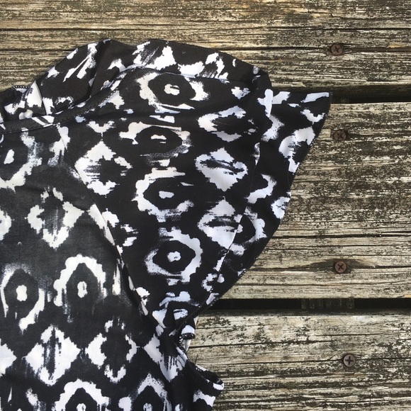 Dots | Black & White Ruffled Cap Sleeve Blouse - Picture 4 of 7